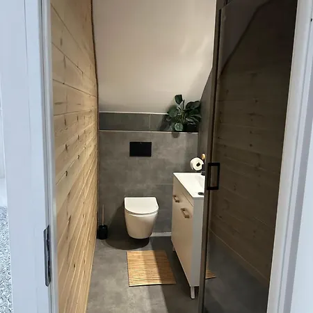 Dom Pod Lasem *
