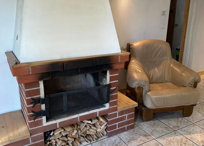 Dom Pod Lasem * كوربييلوف