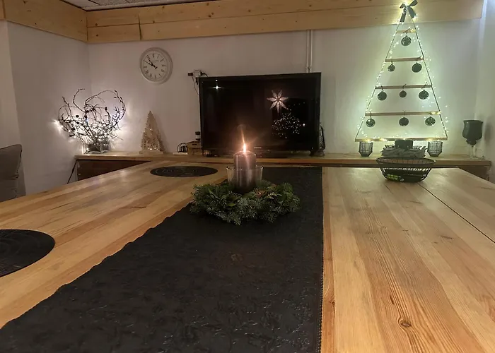 Dom Pod Lasem بيت للعطل